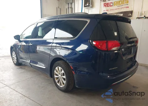 2018 Chrysler Pacifica Touring L z USA, uszkodzony, nr VIN 2C4RC1BG1JR280484